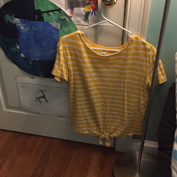 Yellow/white striped tie t-shirt - Picture 2 of 3